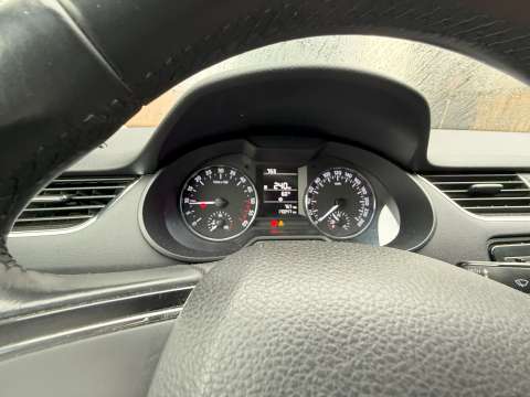 Osobní automobil Škoda Octavia AC Kombi - aukce dle ustanovení § 1772 až § 1779, a § 1746, odstavec 2 zákona č. 89/2012 (občanský zákoník)Sb. - registrace viz. odkaz
