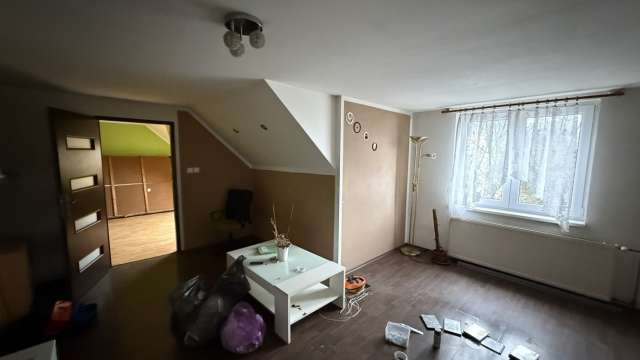 Nevymezená bytová jednotka (byt 4+1), Povrly, Ústí nad Labem