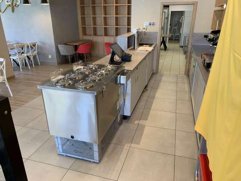 Soubor movitých věcí - zařízení cukrárny - Veřejná soutěž o nejvhodnější nabídku