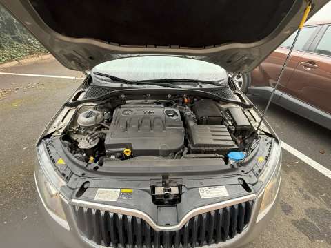 Osobní automobil Škoda Octavia AC Kombi - aukce dle ustanovení § 1772 až § 1779, a § 1746, odstavec 2 zákona č. 89/2012 (občanský zákoník)Sb. - registrace viz. odkaz