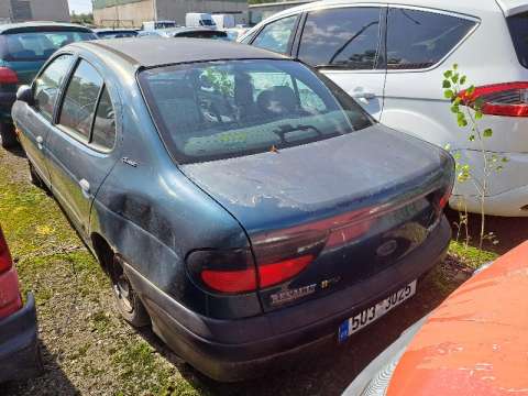 Pozemek Podbořany- podíl 1/4, automobil Renault Megane Classic